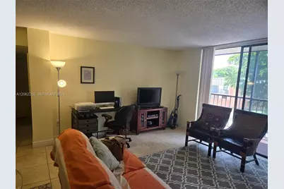 8065 SW 107th Ave #301, Miami, FL 33173 - Photo 6