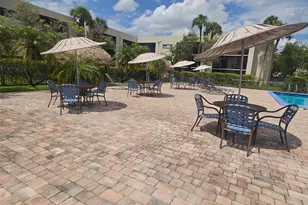 8065 SW 107th Ave, Miami, FL 33173 - Photo 32