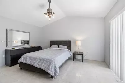 21221 NE 3rd Ct, Miami, FL 33179 - Photo 24