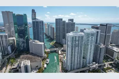 41 SE 5th St #906, Miami, FL 33131 - Photo 26