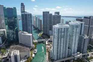 41 SE 5th St, Miami, FL 33131 - Photo 26