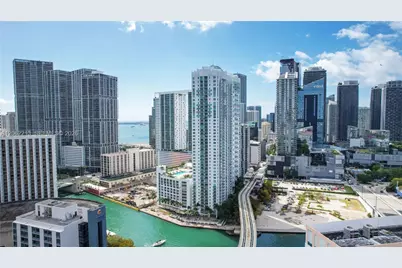 41 SE 5th St #906, Miami, FL 33131 - Photo 22
