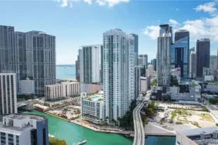 41 SE 5th St, Miami, FL 33131 - Photo 22