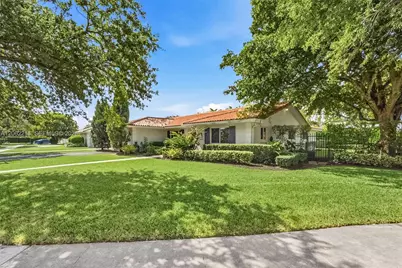 8530 SW 81st Ln, Miami, FL 33143 - Photo 2