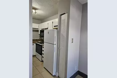 13904 SW 91st Ter #13904, Miami, FL 33186 - Photo 6
