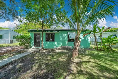 6531 SW 59th Ave, South Miami, FL 33143 - Photo 2