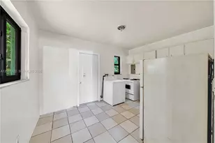 6531 SW 59th Ave, South Miami, FL 33143 - Photo 6