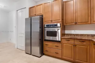 425 NE 69th Cir, Boca Raton, FL 33487 - Photo 16