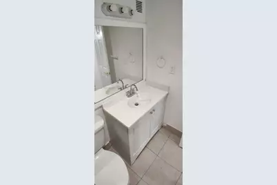 4550 NW 9th St #706E, Miami, FL 33126 - Photo 12