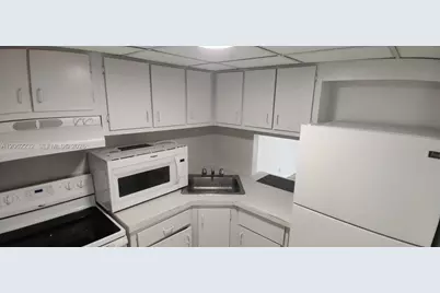 4550 NW 9th St #706E, Miami, FL 33126 - Photo 4