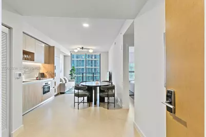 11 NE 6th St #2303, Miami, FL 33132 - Photo 4