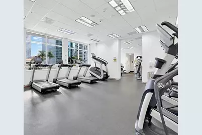 1200 Brickell Bay Dr #3110, Miami, FL 33131 - Photo 10