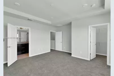 1240 Eucalyptus Dr #2, Hollywood, FL 33021 - Photo 12