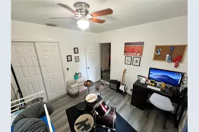 13301 NW Miami Ct, Miami, FL 33168 - Photo 28