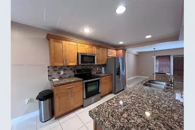 2750 N 34th Ave #9D, Hollywood, FL 33021 - Photo 8