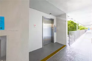 13450 SW 3rd St, Pembroke Pines, FL 33027 - Photo 22