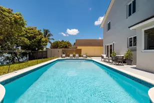 9650 SW 9th Ct, Pembroke Pines, FL 33025 - Photo 12