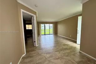 8749 NW 39th St, Sunrise, FL 33351 - Photo 2