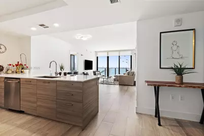 121 NE 34th St #2807, Miami, FL 33137 - Photo 6