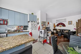 836 10th St, Miami Beach, FL 33139 - Photo 20