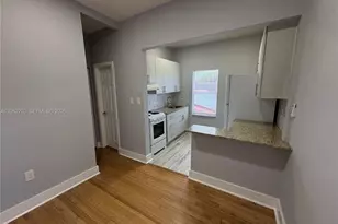 3237 SW 4th St, Miami, FL 33135 - Photo 4