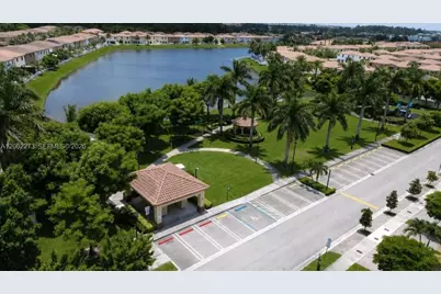 8890 W 33rd Ave, Hialeah, FL 33018 - Photo 36