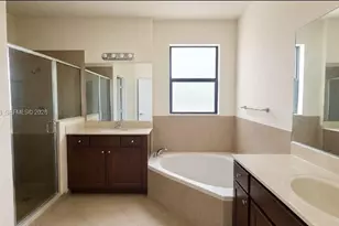 8890 W 33rd Ave, Hialeah, FL 33018 - Photo 22