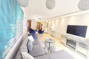 6365 Collins Ave, Miami Beach, FL 33141 - Photo 4