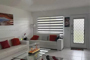 13255 SW 7th Ct, Pembroke Pines, FL 33027 - Photo 6
