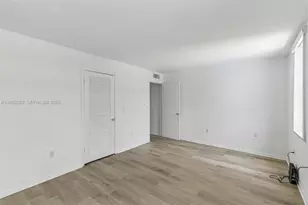 1900 W 68th St, Hialeah, FL 33014 - Photo 24