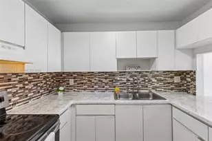 1900 W 68th St, Hialeah, FL 33014 - Photo 6