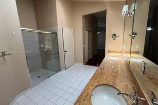 1540 W Lacosta Dr W, Pembroke Pines, FL 33027 - Photo 28