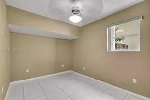 5160 NW 112th Ct, Doral, FL 33178 - Photo 16