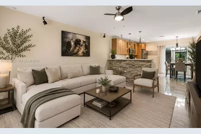 2115 NE 15th Ave, Wilton Manors, FL 33305 - Photo 2