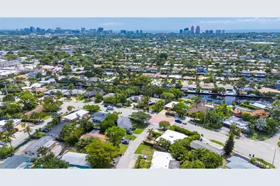 2115 NE 15th Ave, Wilton Manors, FL 33305 - Photo 34