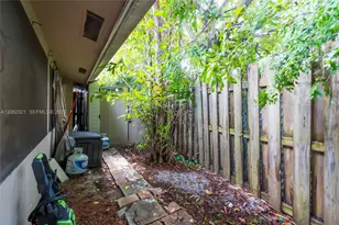 2115 NE 15th Ave, Wilton Manors, FL 33305 - Photo 22