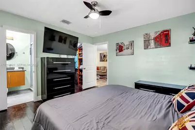 2115 NE 15th Ave, Wilton Manors, FL 33305 - Photo 10