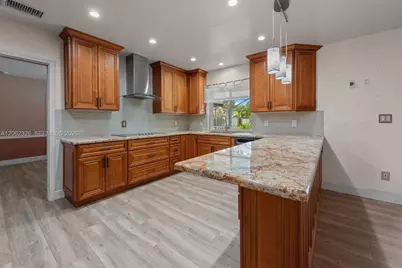 8331 SW 156th St, Palmetto Bay, FL 33157 - Photo 6