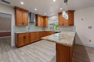 8331 SW 156th St, Palmetto Bay, FL 33157 - Photo 6