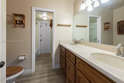 8331 SW 156th St, Palmetto Bay, FL 33157 - Photo 14