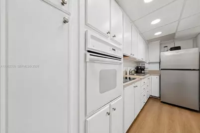 1200 West Ave #1502, Miami Beach, FL 33139 - Photo 10