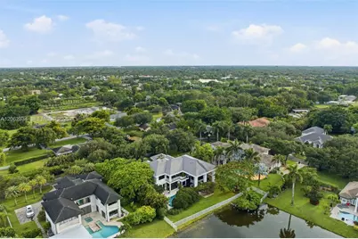 10708 Indian Trl, Cooper City, FL 33328 - Photo 48