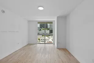 92 SW 3rd St, Miami, FL 33130 - Photo 42