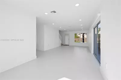 10953 SW 151st Pl, Miami, FL 33196 - Photo 8