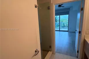 16385 Biscayne Blvd, North Miami Beach, FL 33160 - Photo 12