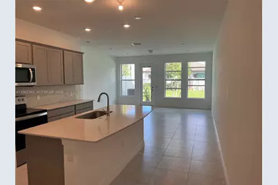 6121 Rancho Ln, Greenacres, FL 33415 - Photo 2