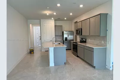 6121 Rancho Ln, Greenacres, FL 33415 - Photo 4