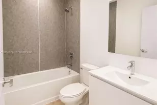 552 NW 7th St, Florida City, FL 33034 - Photo 14