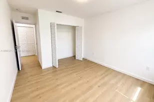 552 NW 7th St, Florida City, FL 33034 - Photo 14
