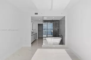 700 NE 24th St, Miami, FL 33137 - Photo 18